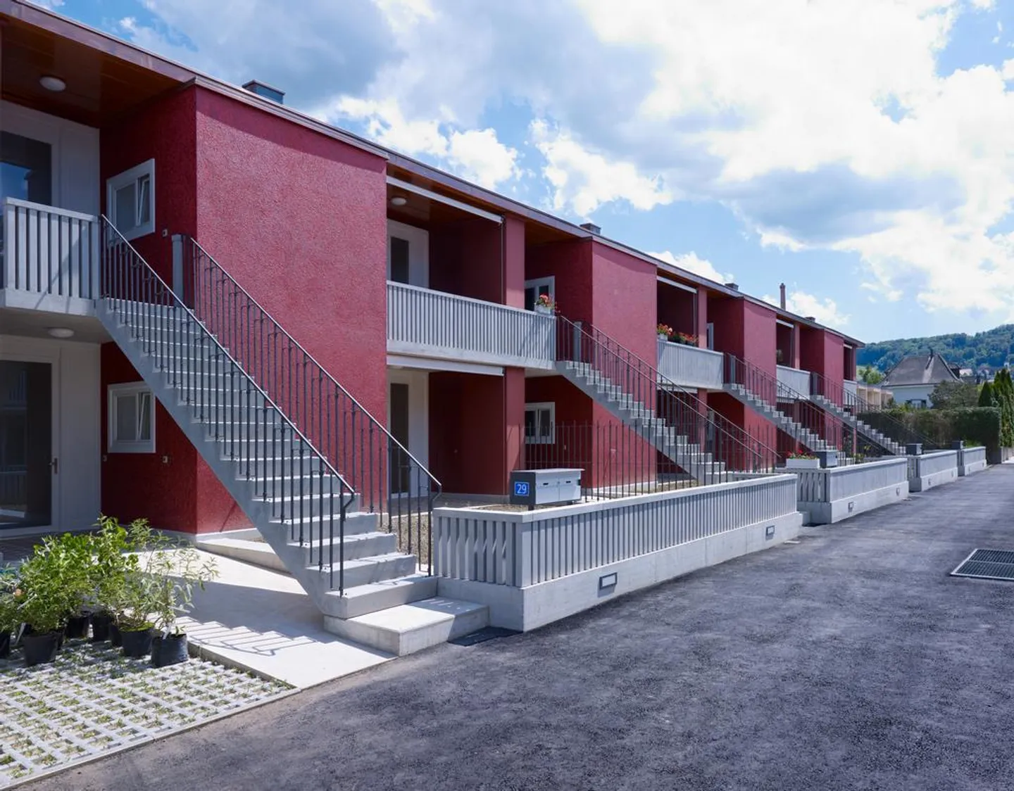 Appartement moderne et extraordinaire de 4,5 pièces avec balcon - Photo 1 sur 9