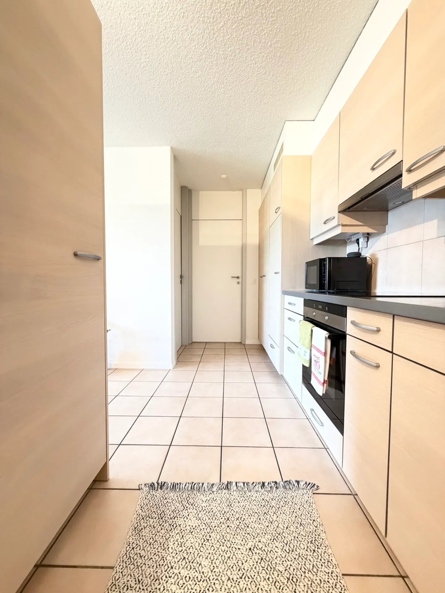 Bel appartement de 3,5 pièces avec terrasse - Photo 4 sur 7