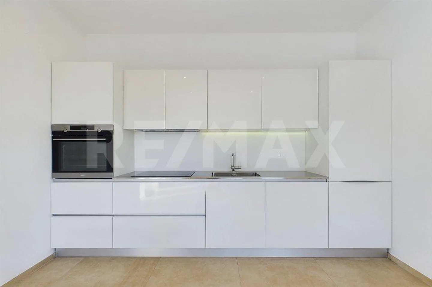 Renovierte 3-Zimmer-Wohnung mit Terrasse und offener Aussicht - Foto 5 von 12