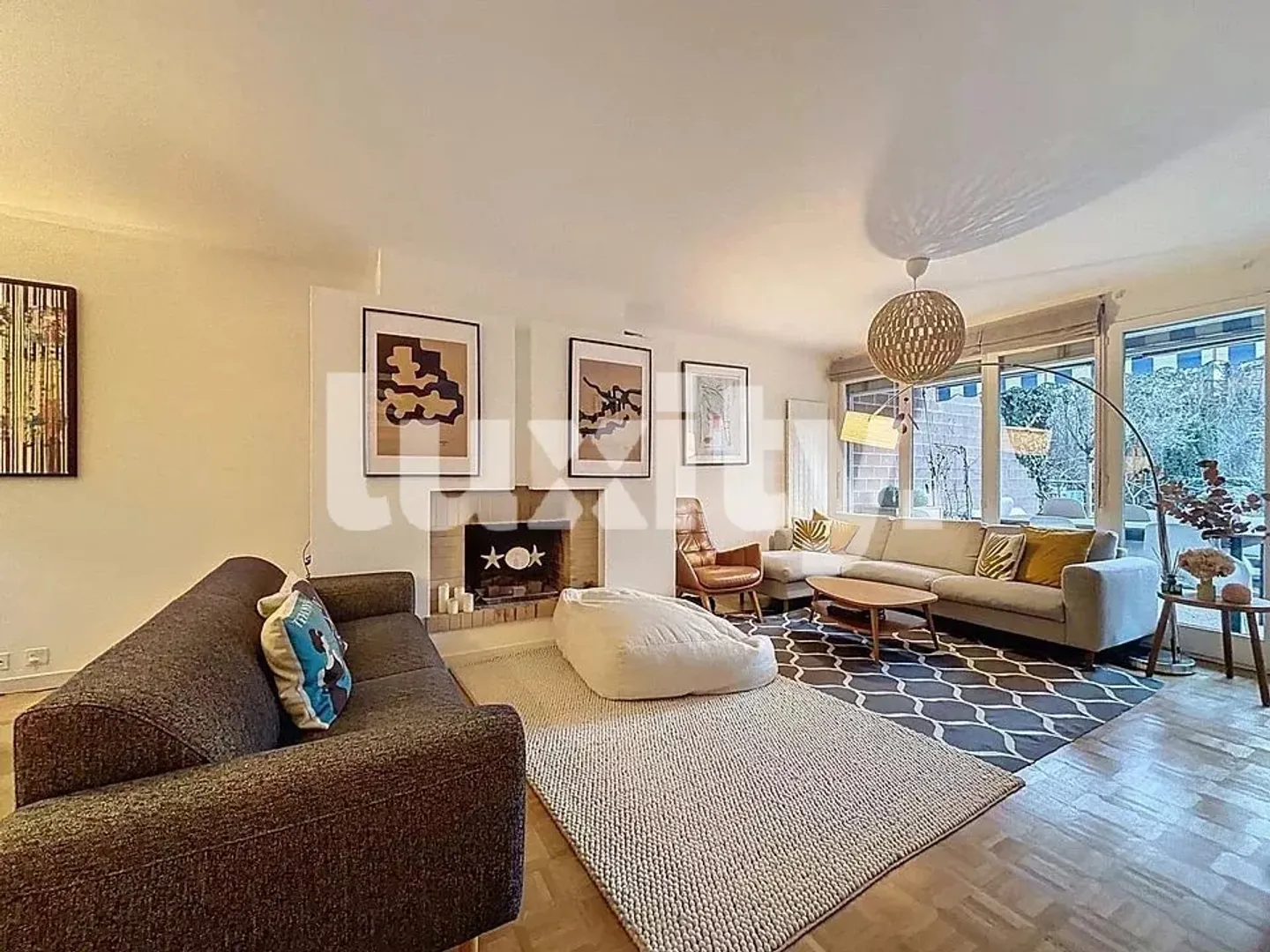 Maison Familiale Spacieuse avec Piscine - Photo 2 sur 5