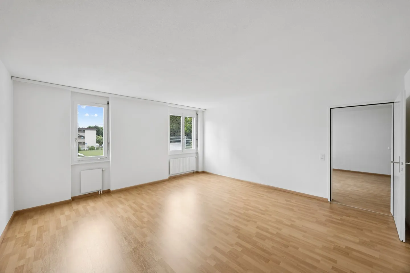 Dreamlike renovated apartment - Photo 9 of 10