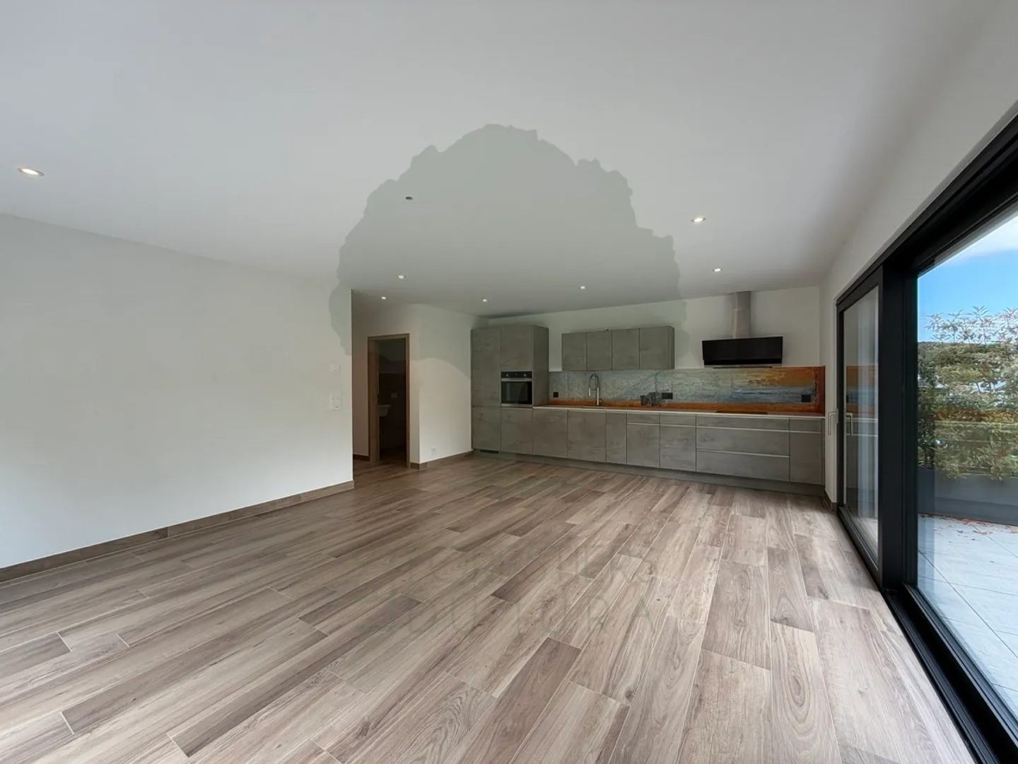 Magnifico appartamento di 3,5 stanze con giardino privato - Foto 1 di 21