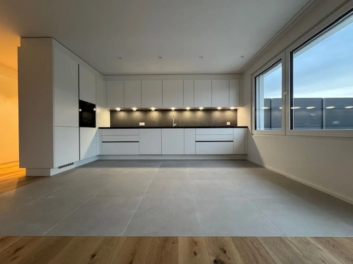 Affitto netto in omaggio! La tua nuova casa - Prima locazione di appartamenti attici di 3½ stanze, disponibile solo un appartamento! - Foto 3 di 8