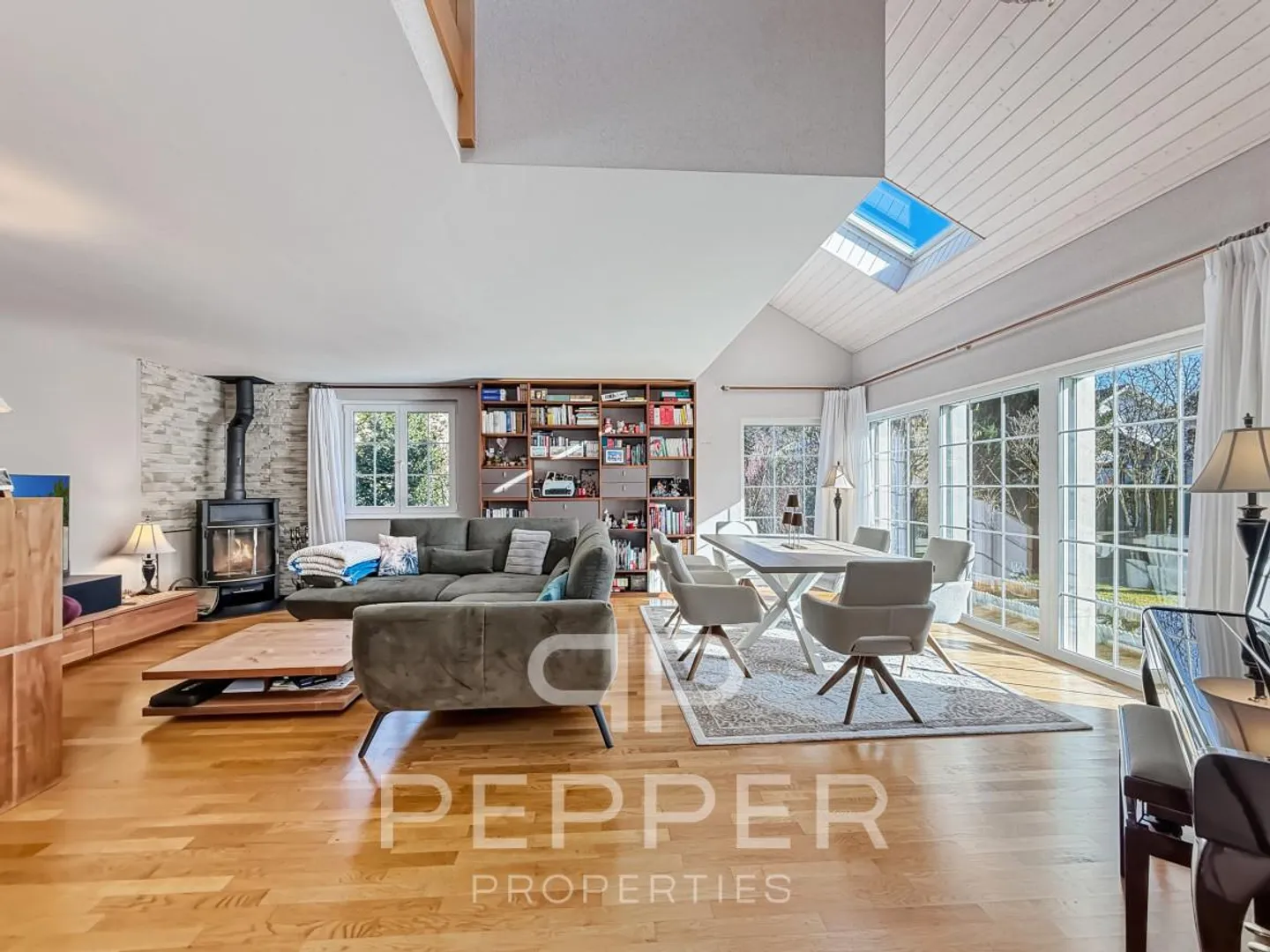 Spacious individual villa ideally located in the heart of Attalens - Photo 2 of 13