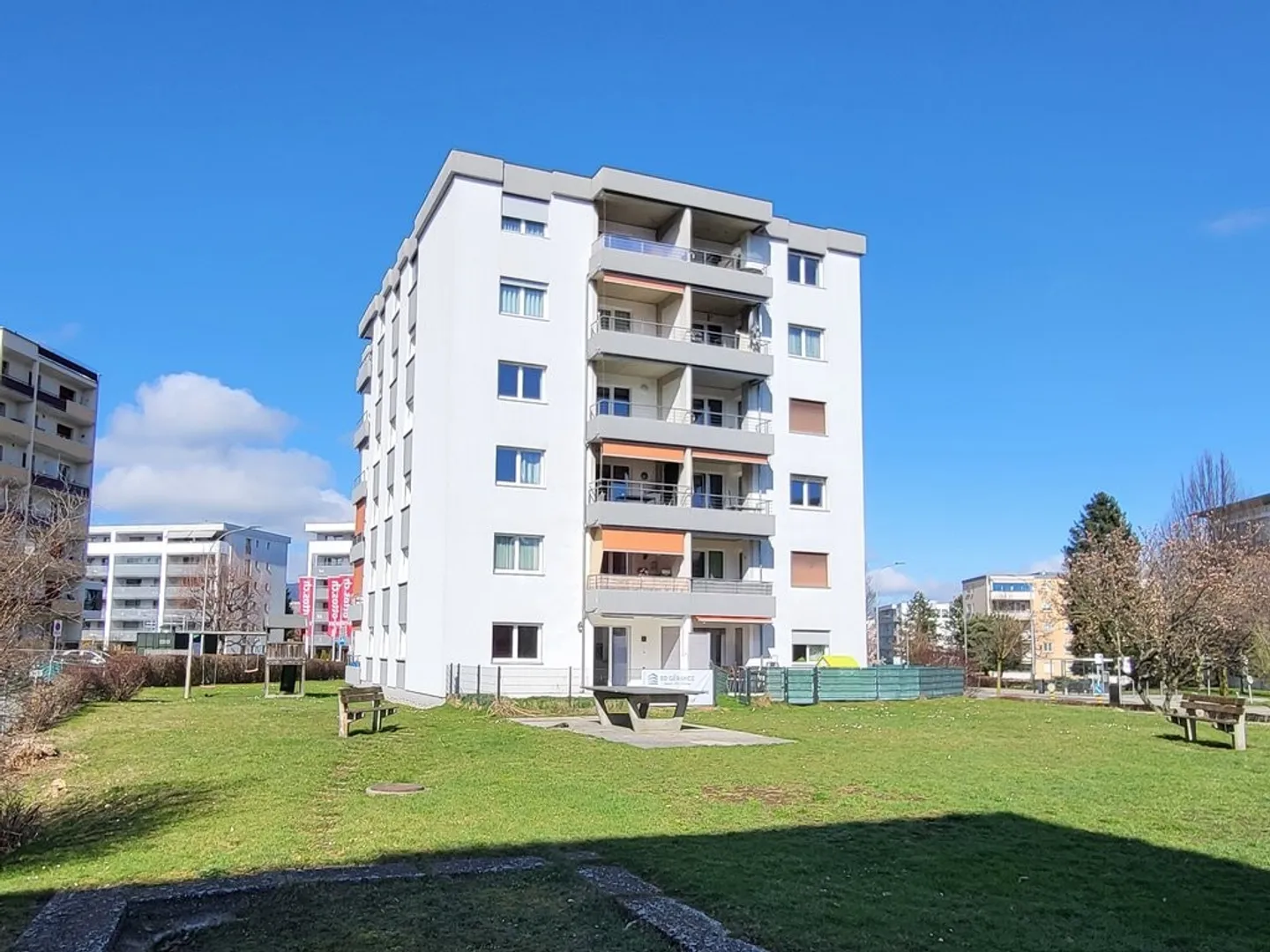 Appartement 4.5 pièces pour CHF 1'815.-/mois charges comprises - Photo 1 sur 8