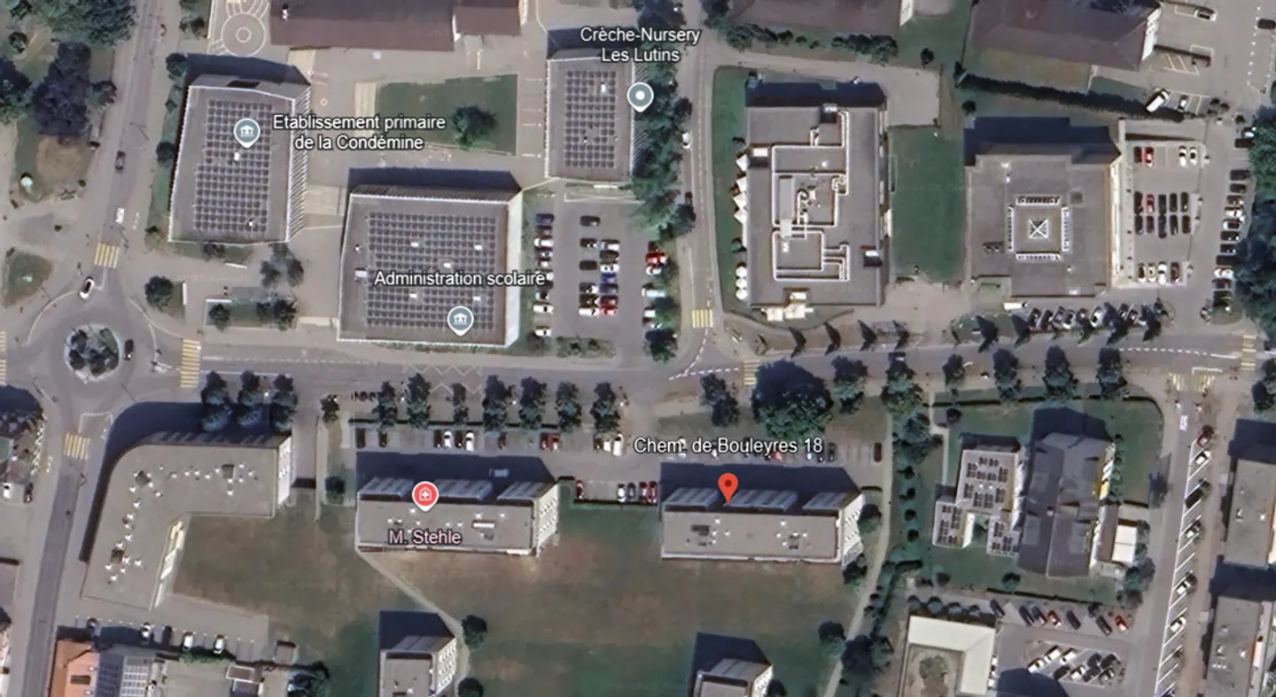 Außenparkplatz zur Miete in Riaz - Foto 2 von 2