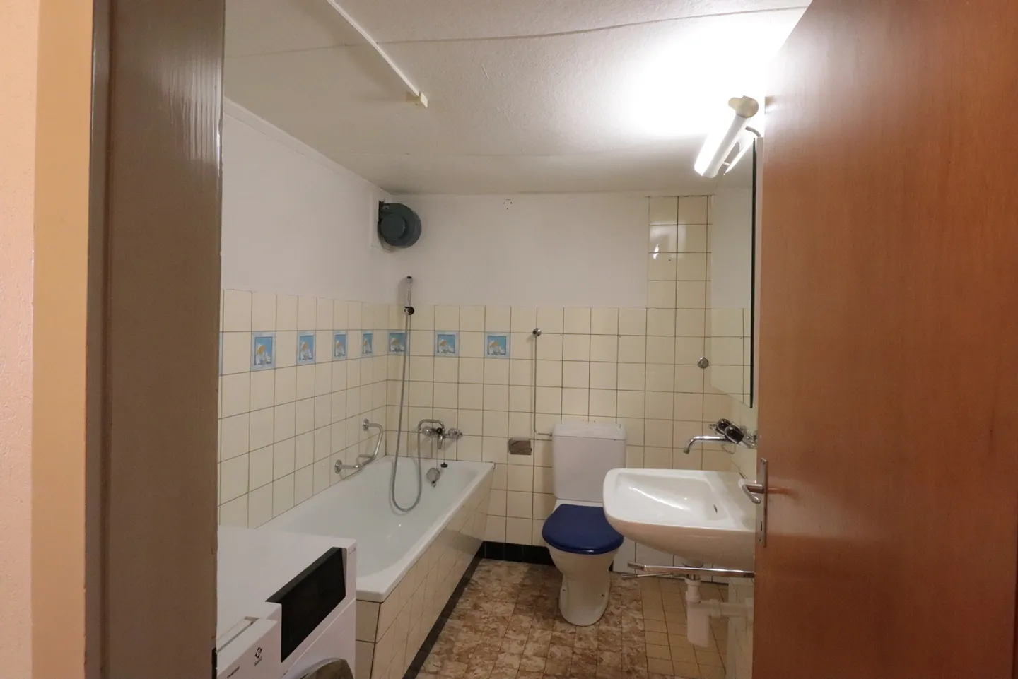 A Touch of Nostalgia and Plenty of Space for Living, Garden, Small Animals,... - Photo 6 of 16