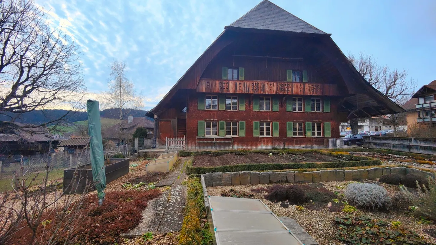 A Touch of Nostalgia and Plenty of Space for Living, Garden, Small Animals,... - Photo 16 of 16