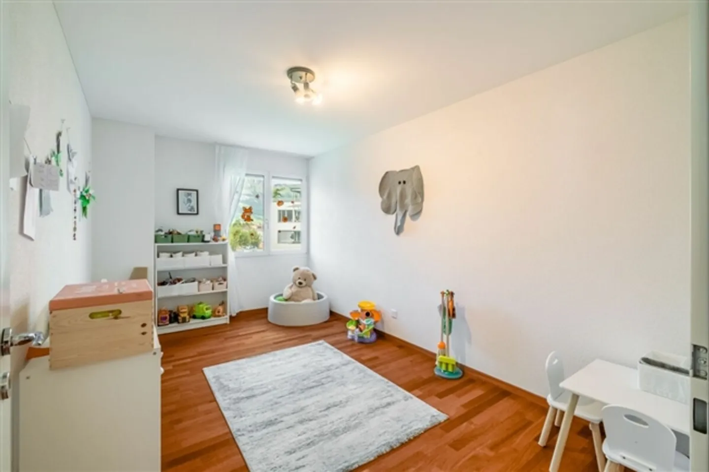 Appartement familial de 4,5 pièces avec jardin d'hiver - situé au calme, près du centre - Photo 7 sur 15