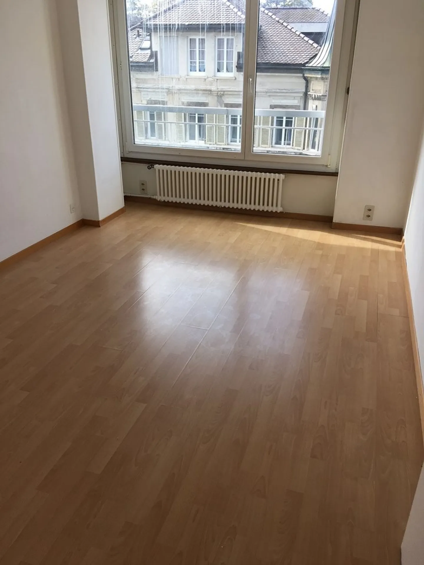 Joli Appartement avec Balcon - Photo 5 sur 8