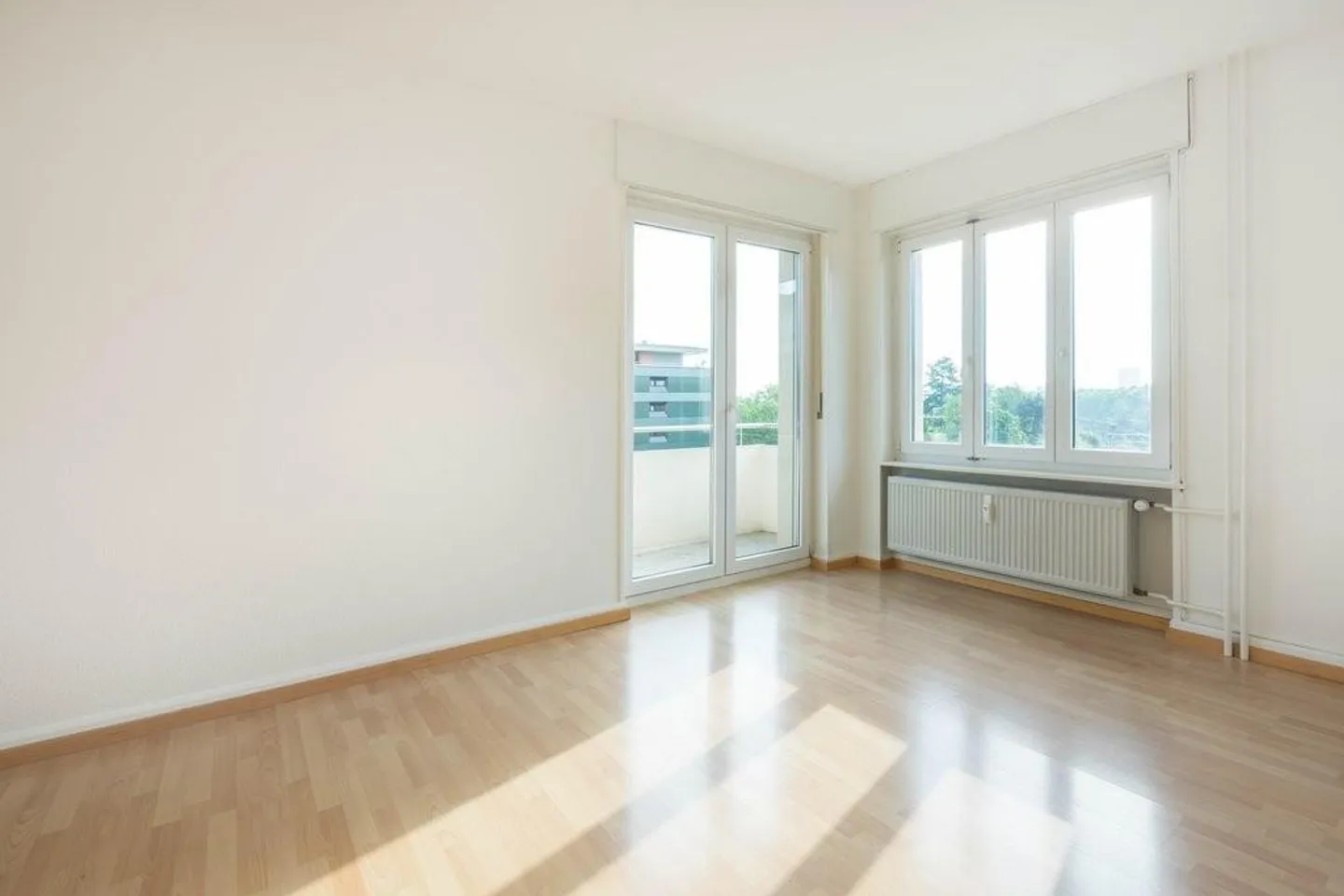 Charmante Wohnung in idealer Lage mit Balkon und Waschtrockner - Foto 3 von 6