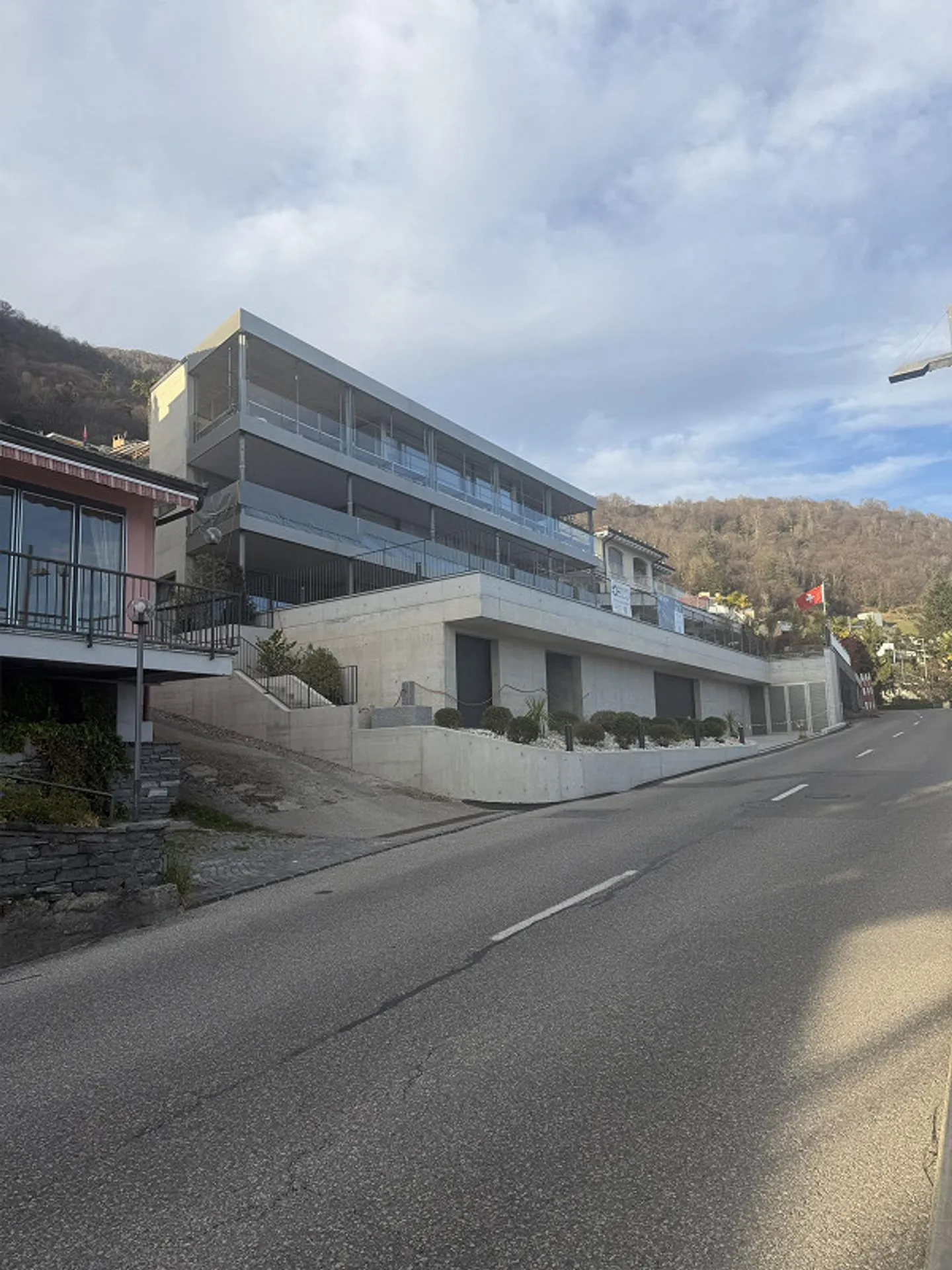 Élégant appartement de 4,5 pièces en construction neuve avec vue panoramique – Brione - Photo 3 sur 4