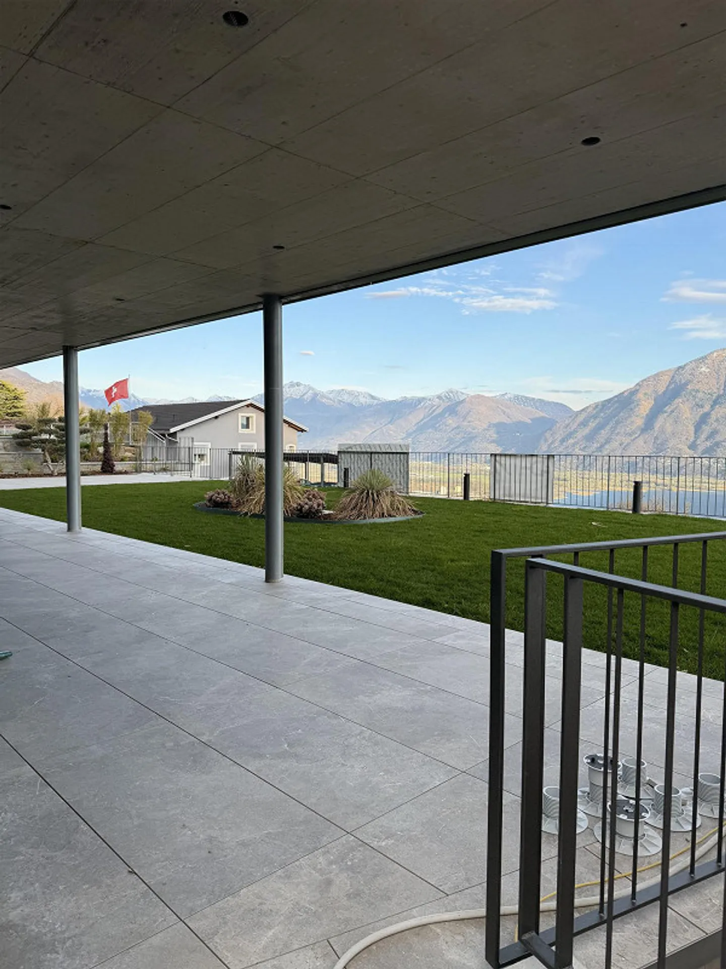 Élégant appartement de 4,5 pièces en construction neuve avec vue panoramique – Brione - Photo 1 sur 4