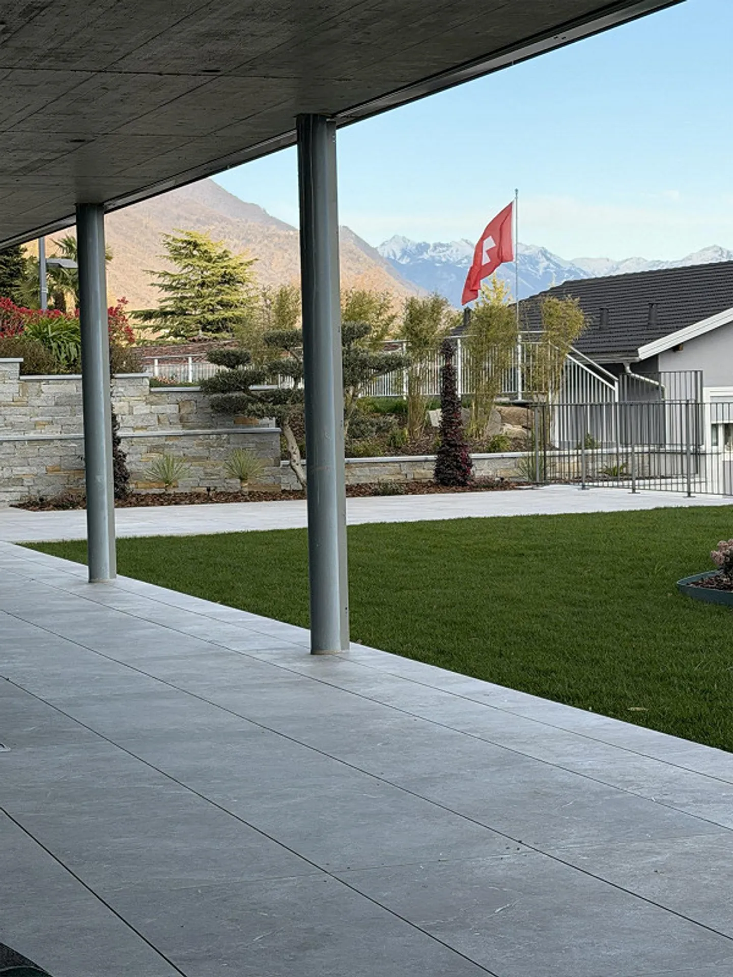 Élégant appartement de 4,5 pièces en construction neuve avec vue panoramique – Brione - Photo 2 sur 4