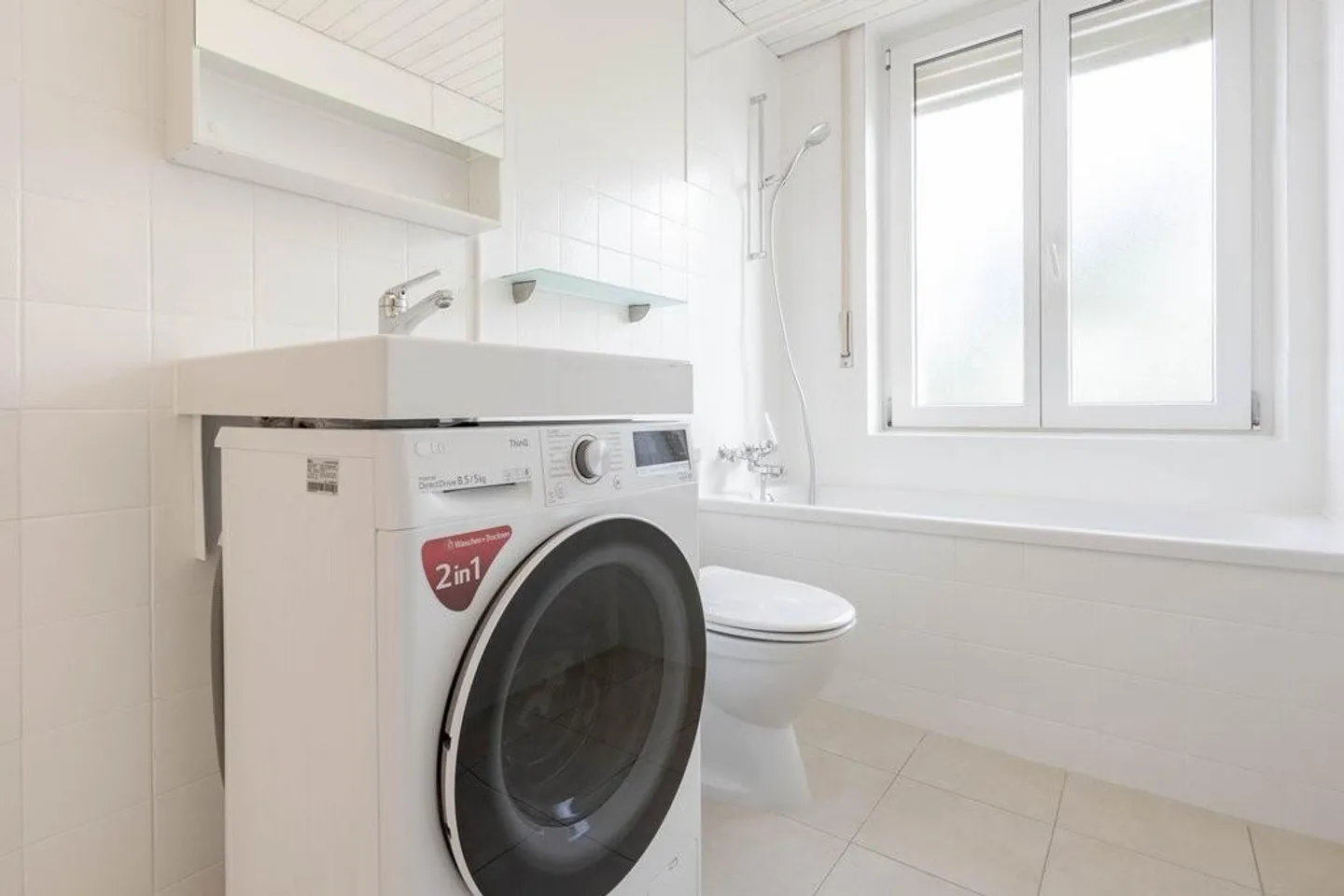 Charmante Wohnung in idealer Lage mit Balkon und Waschtrockner - Foto 6 von 6