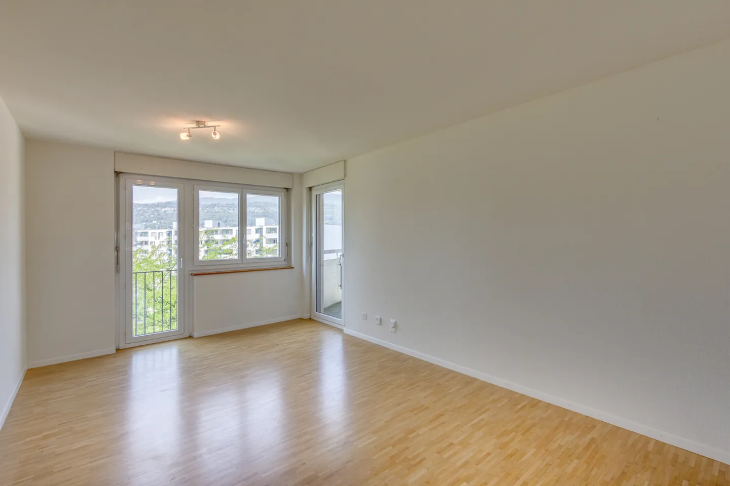 My new apartment in the Jurintra development? - Photo 2 of 8