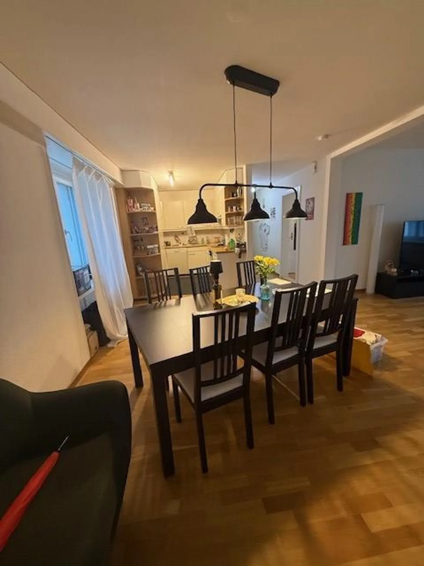 Appartamento affascinante con 2.5 stanze in posizione centrale a Sissach - Foto 3 di 9