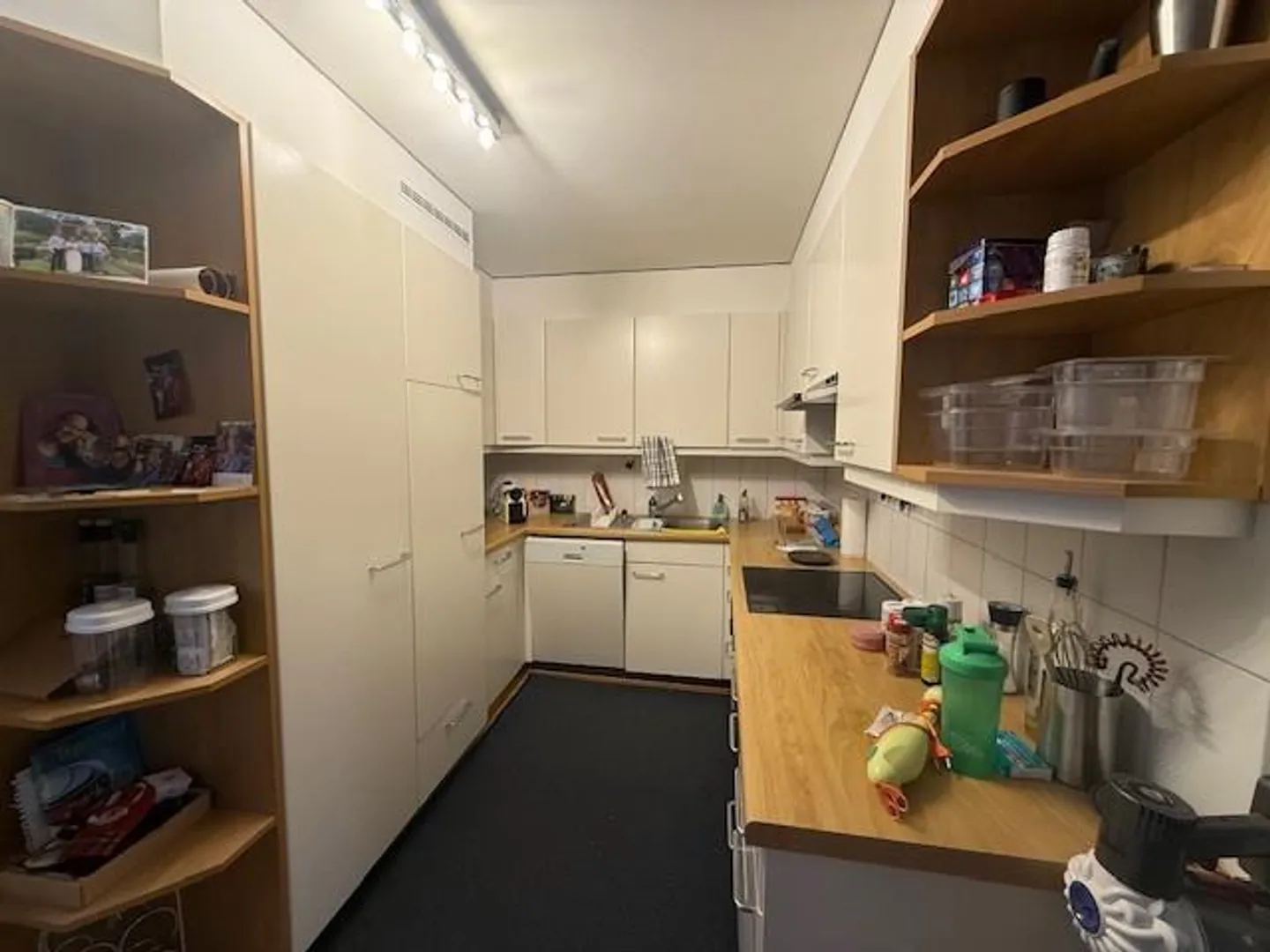 Appartamento affascinante con 2.5 stanze in posizione centrale a Sissach - Foto 5 di 9