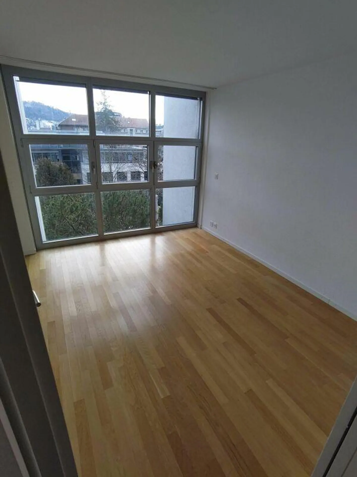 Emplacement en ville rencontre oasis de tranquillité - bel appartement de 2,5 pièces à Berne - Photo 4 sur 8