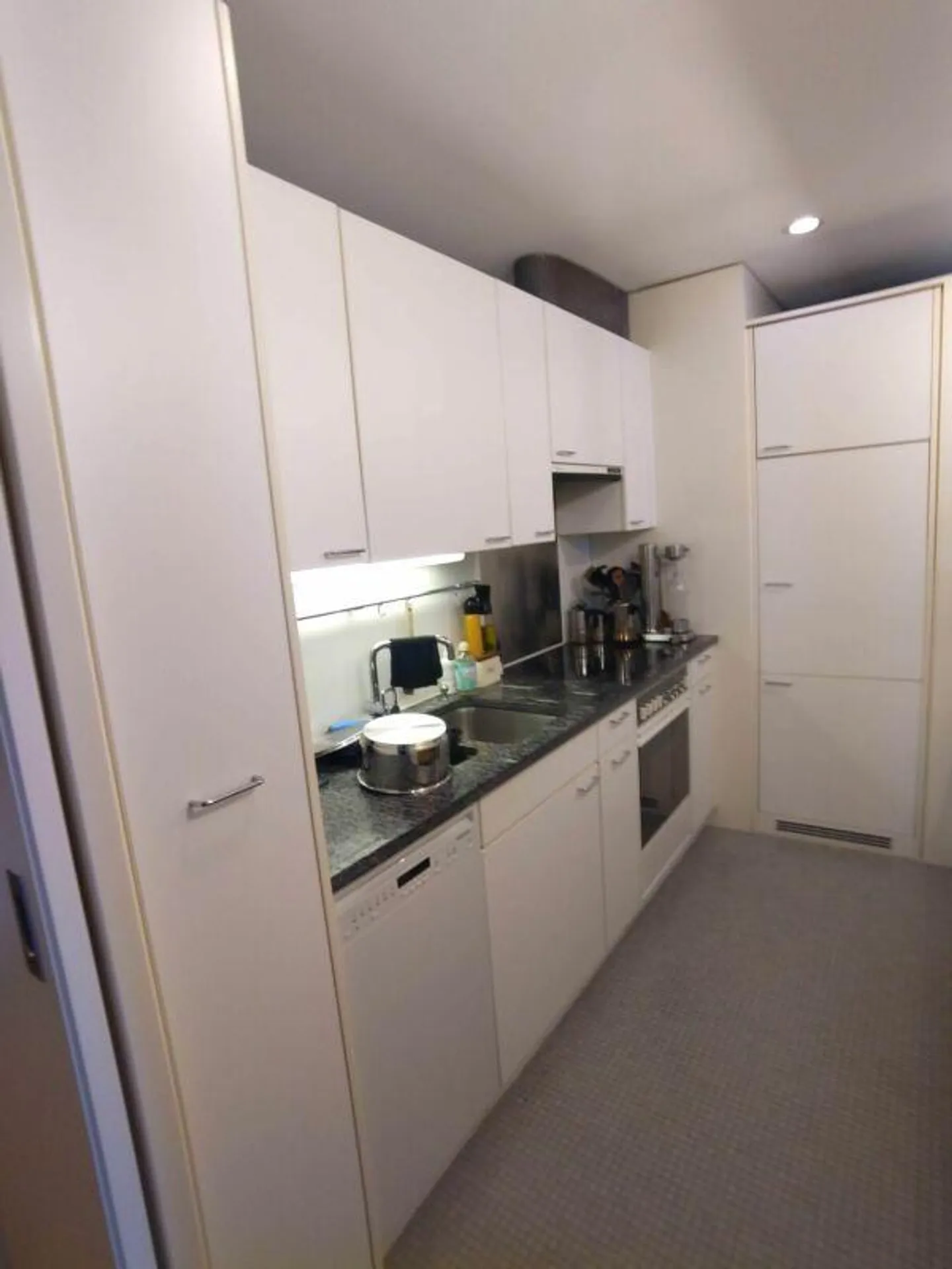 Emplacement en ville rencontre oasis de tranquillité - bel appartement de 2,5 pièces à Berne - Photo 6 sur 8