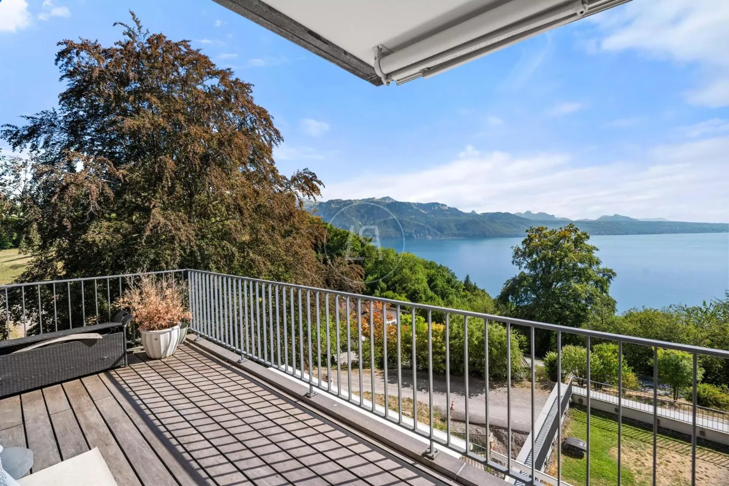 Elegantes Apartment mit Seeblick - Foto 4 von 13