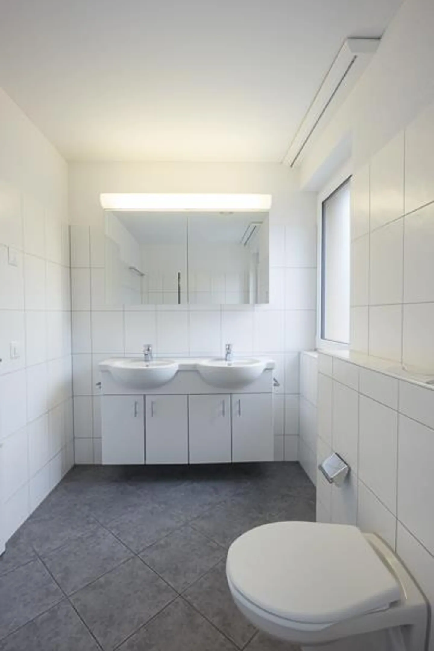 Geräumige Wohnung mit Balkon - Foto 5 von 10