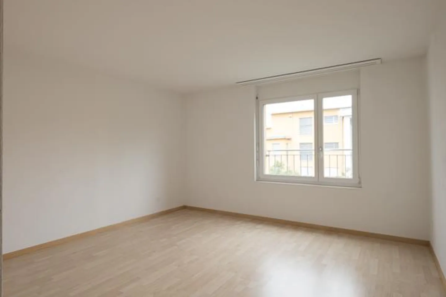 Geräumige Wohnung mit Balkon - Foto 7 von 10