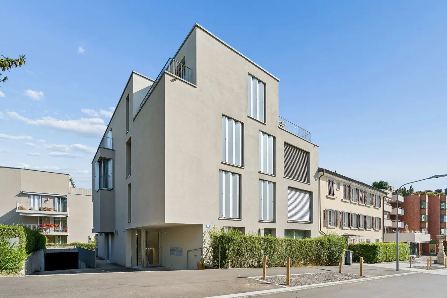 Spacious 4.5-room garden apartment near the center in Höngg - Photo 2 of 15