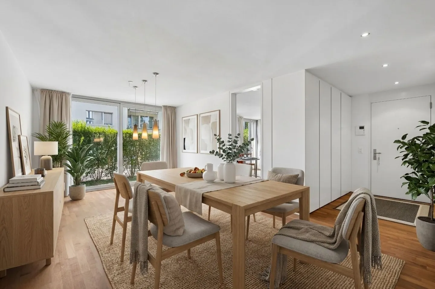 Spacious 4.5-room garden apartment near the center in Höngg - Photo 3 of 15