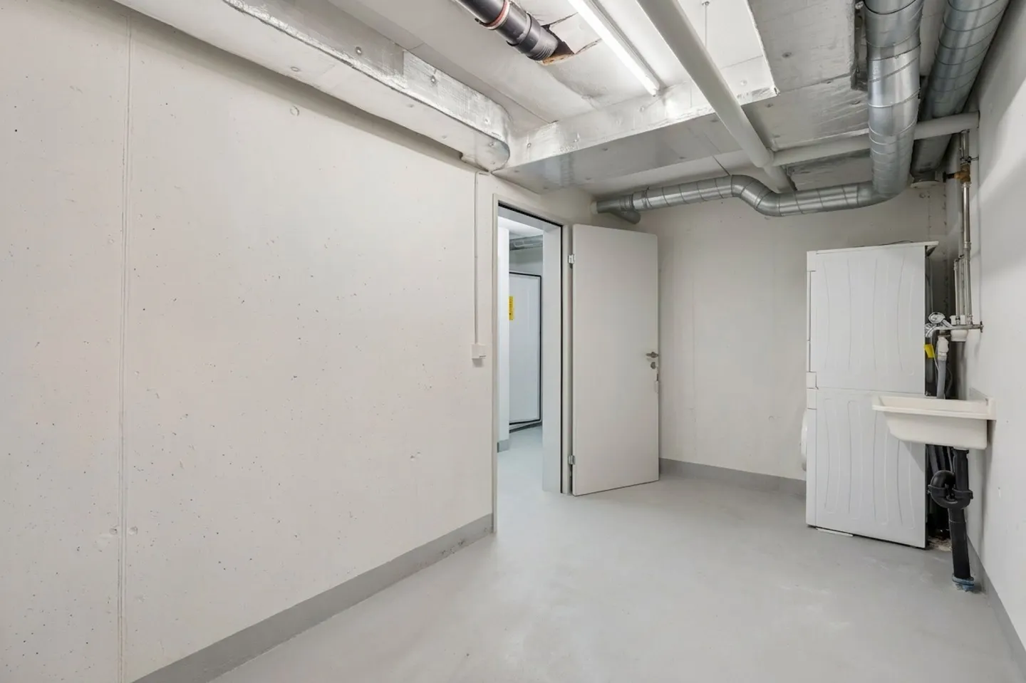 Spacious 4.5-room garden apartment near the center in Höngg - Photo 14 of 15