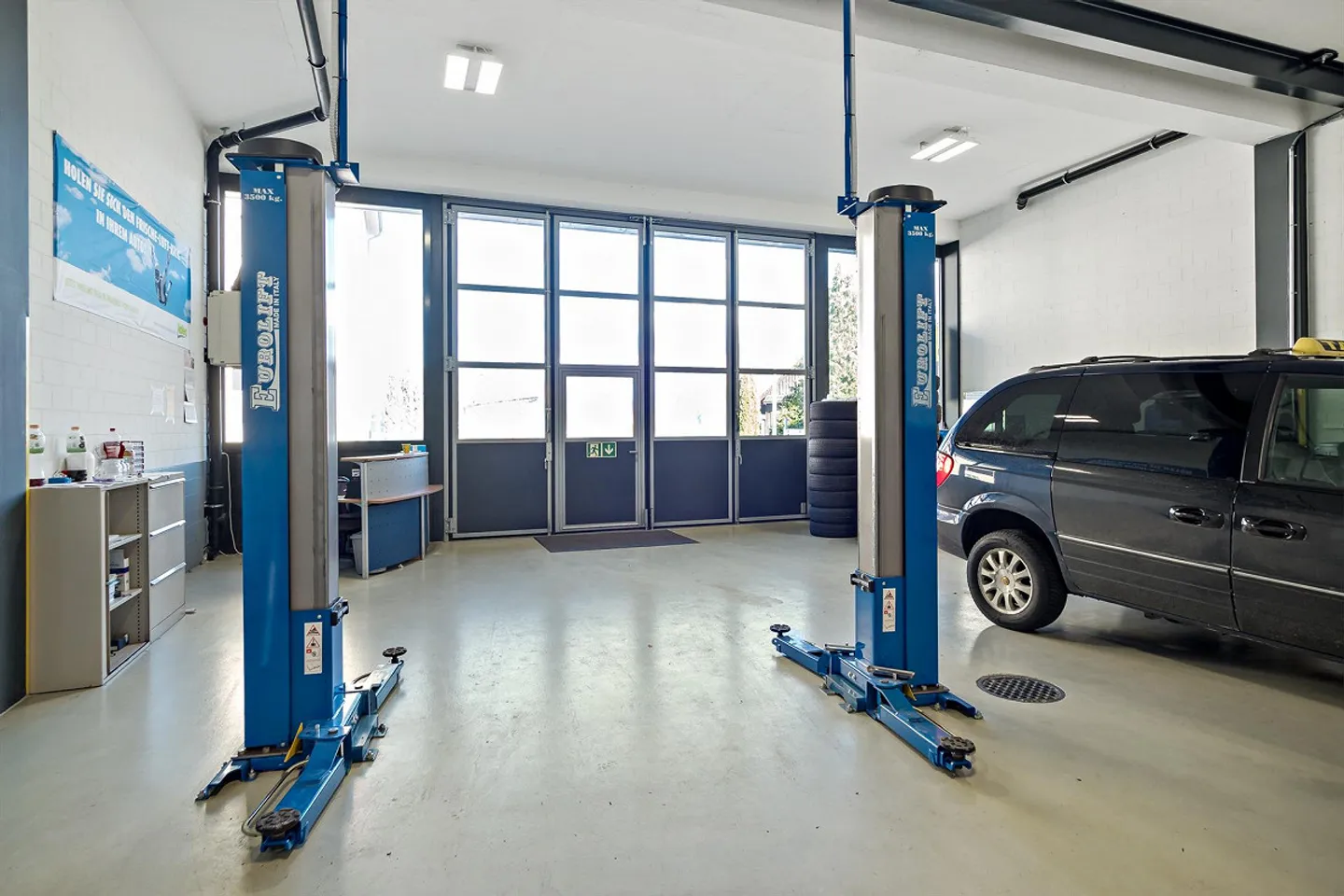 Commercial Space 125m2 Ground Floor - Photo 3 of 6