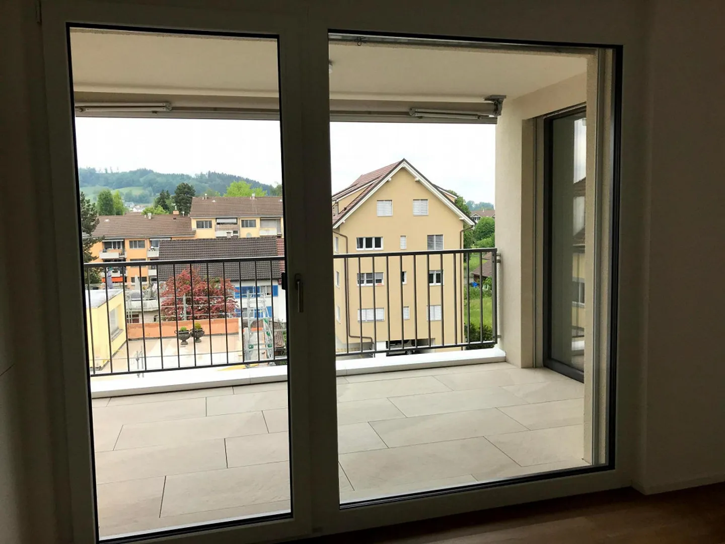 Appartamento singolo in standard di proprietà in una posizione centrale - Foto 5 di 9