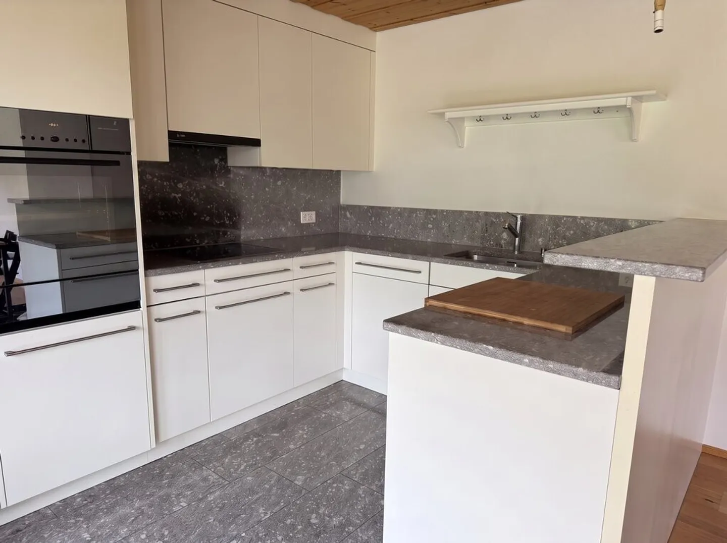 Appartamento moderno al piano terra - Foto 4 di 10