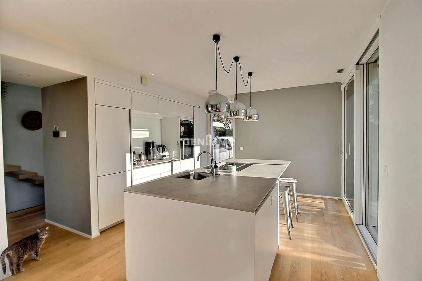 Superb individual villa HPE in a calm and family-friendly setting - Photo 3 of 7