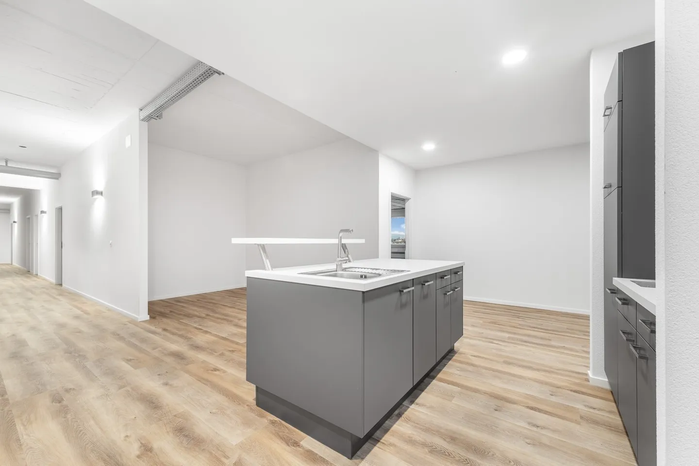 Modernes Büro in Dübendorf - Foto 3 von 12