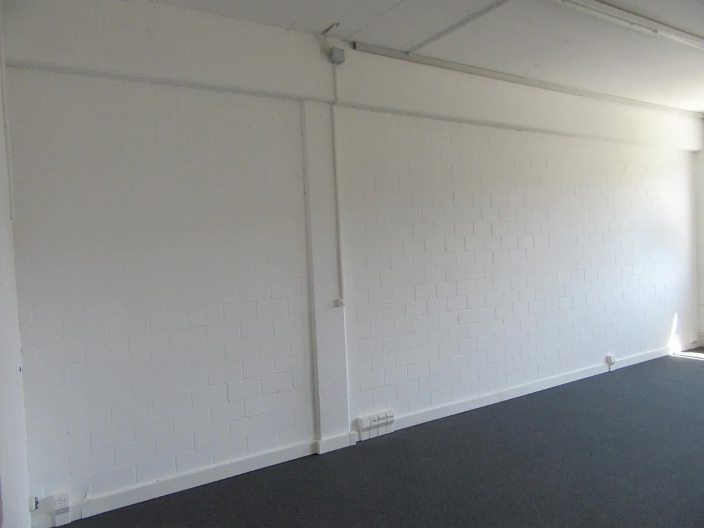 Salle polyvalente 90 m2 - Photo 4 sur 4