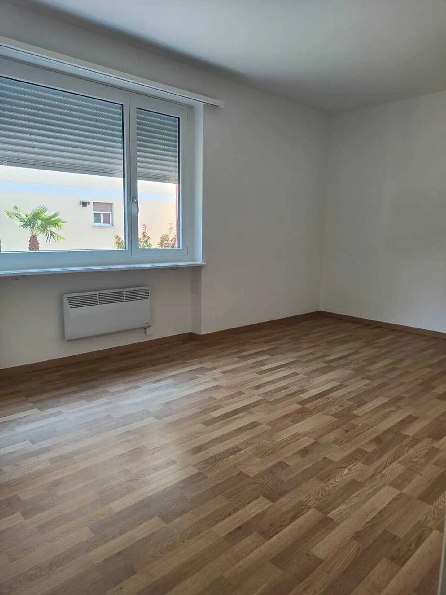 Rental apartment with 3 rooms on the 1st floor - Photo 3 of 10