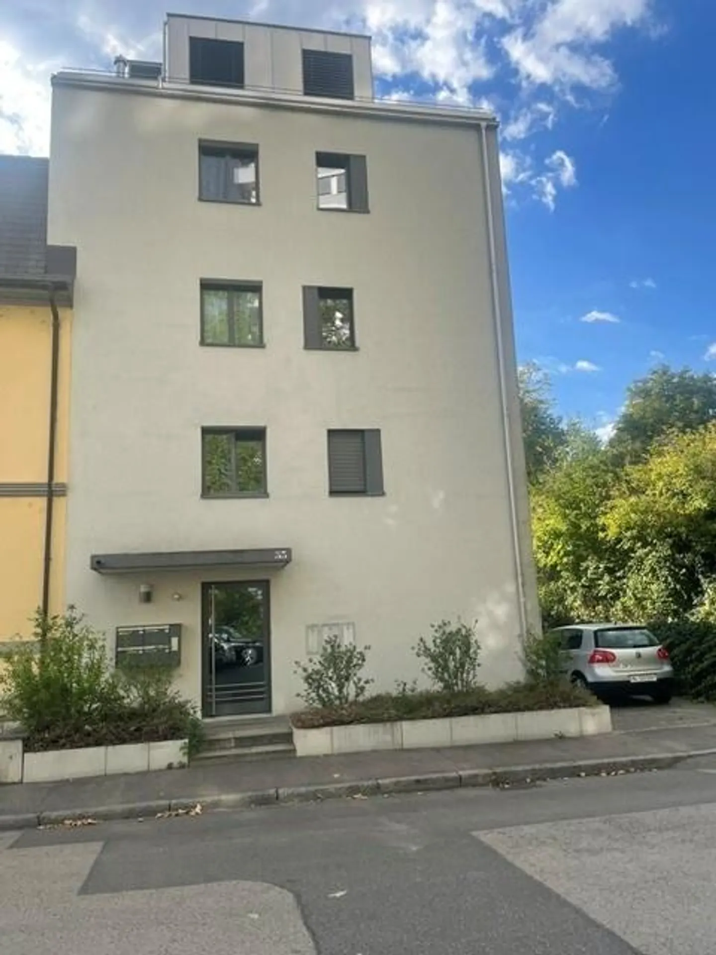 Appartamento moderno al piano terra (con ascensore) a Birsfelden - Foto 1 di 12
