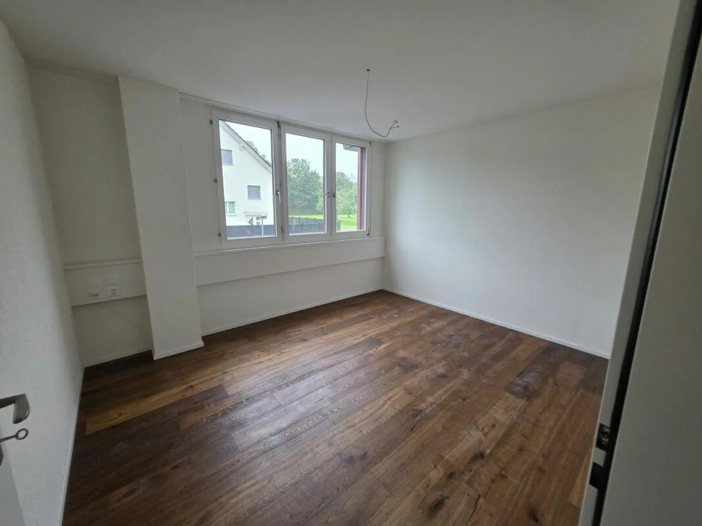 Traumhafte renovierte 4.5 Zimmer-Wohnung (120 m2) - Foto 5 von 15
