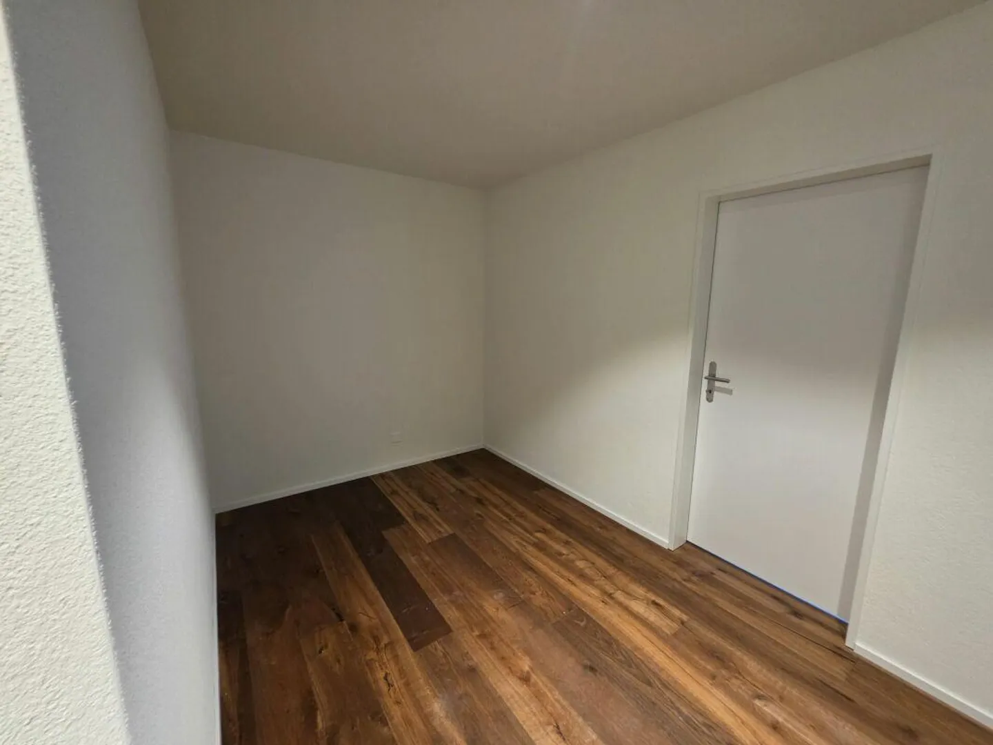Traumhafte renovierte 4.5 Zimmer-Wohnung (120 m2) - Foto 9 von 15