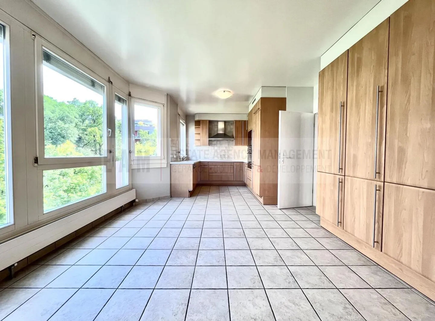 Seltenes Objekt im Herzen von Florissant / Prestigeträchtige Adresse - Foto 3 von 3