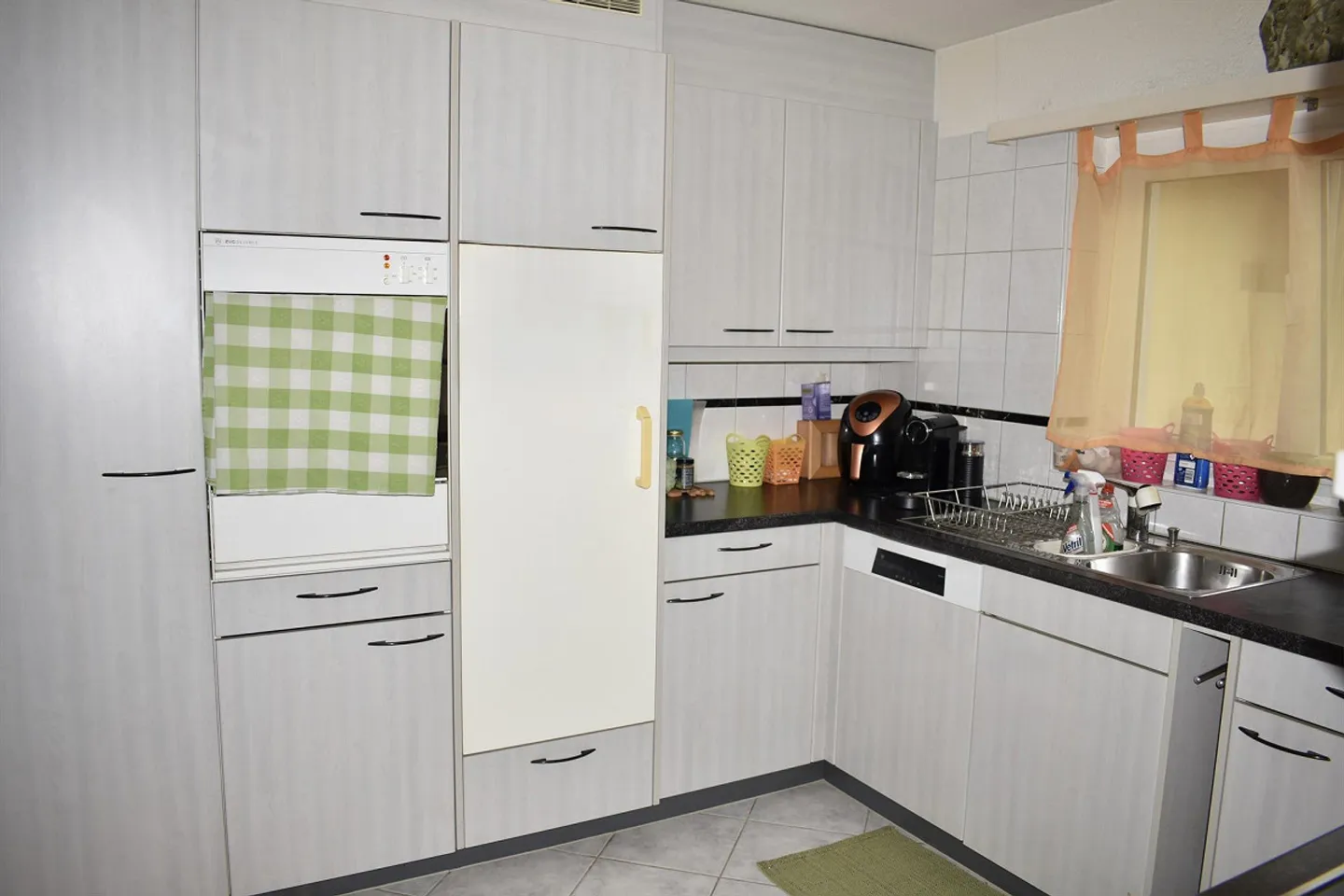 4.5-room apartment with balcony and panoramic view in Laax - Photo 7 of 24