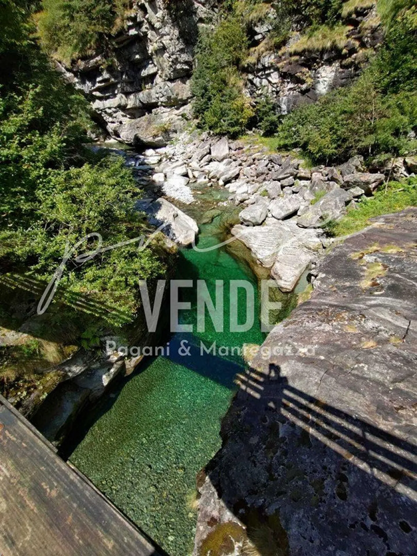 Charming 5.0 Apartment in Rustic Two-Family House with Grottino and Panoramic Garden - Photo 3 of 21