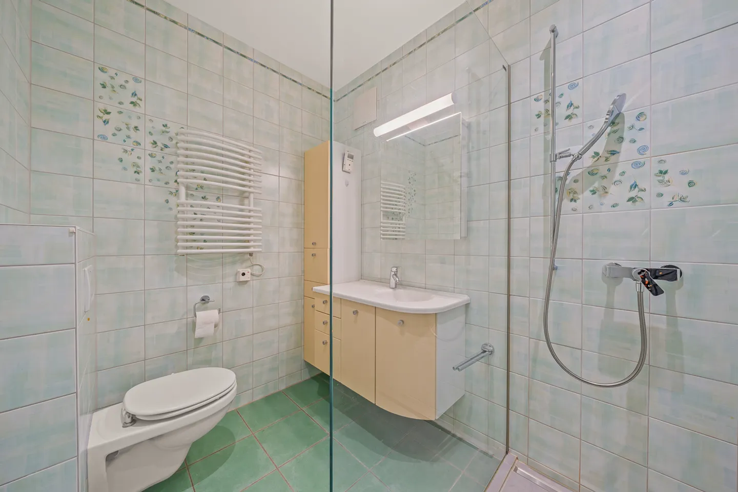 Appartamento PPE - Foto 13 di 16