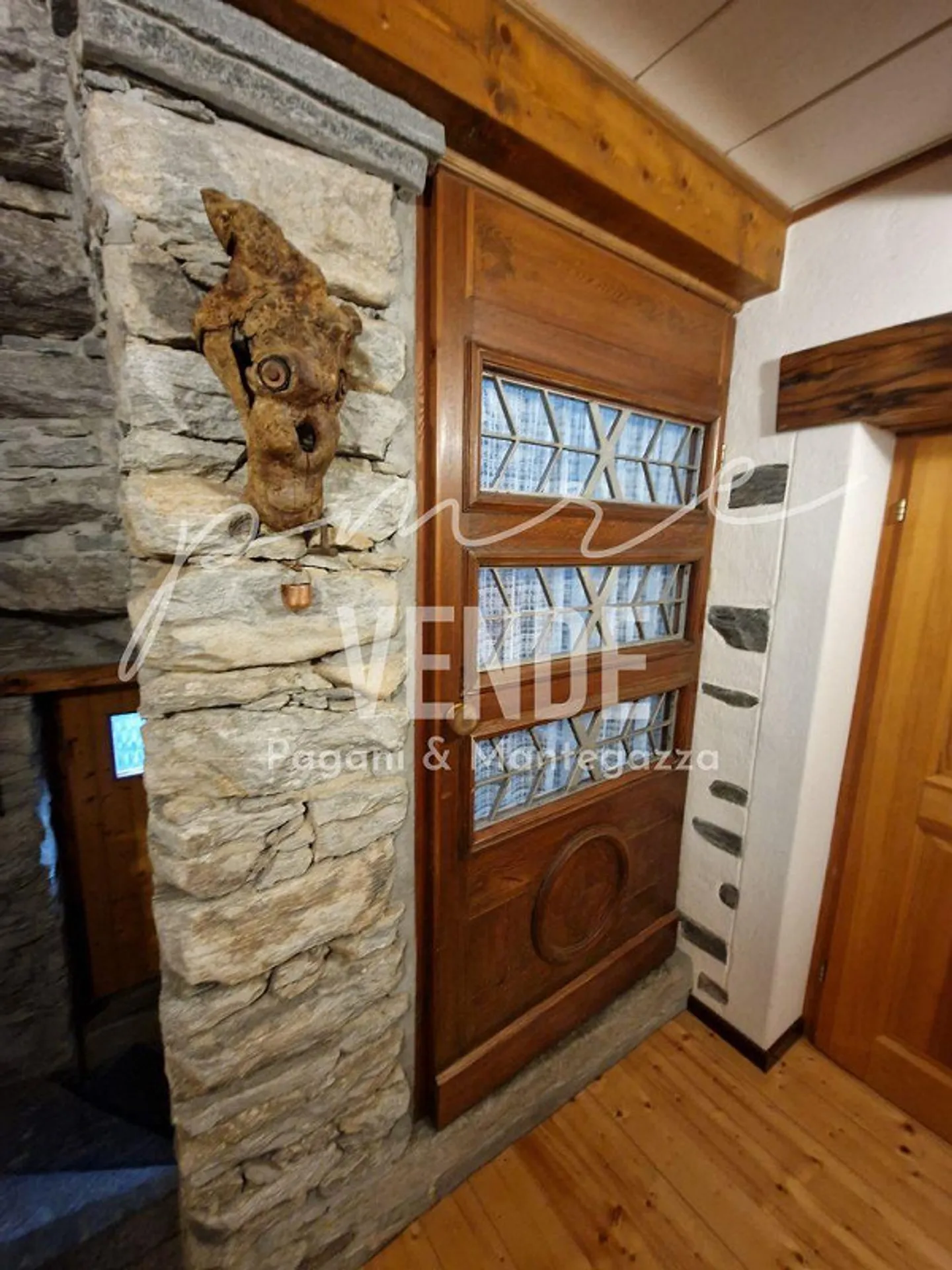 Charming 5.0 Apartment in Rustic Two-Family House with Grottino and Panoramic Garden - Photo 8 of 21