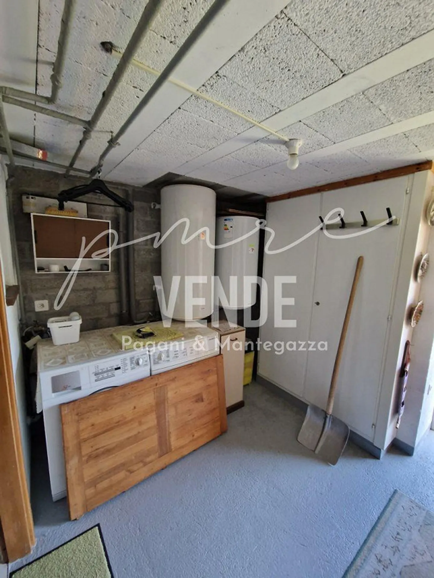 Charming 5.0 Apartment in Rustic Two-Family House with Grottino and Panoramic Garden - Photo 20 of 21