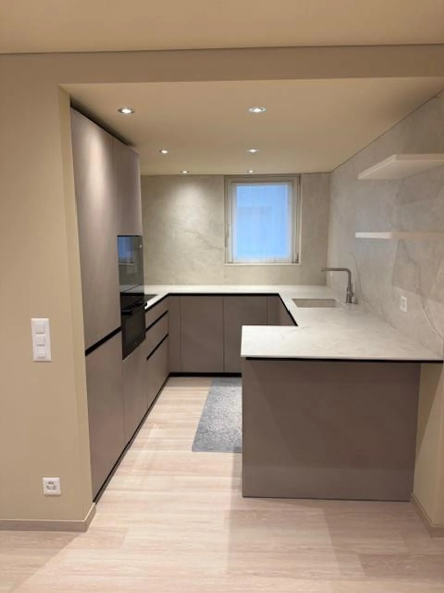 Prestigious 4.5-room apartment for sale on Via Nassa - Lugano - Photo 3 of 5