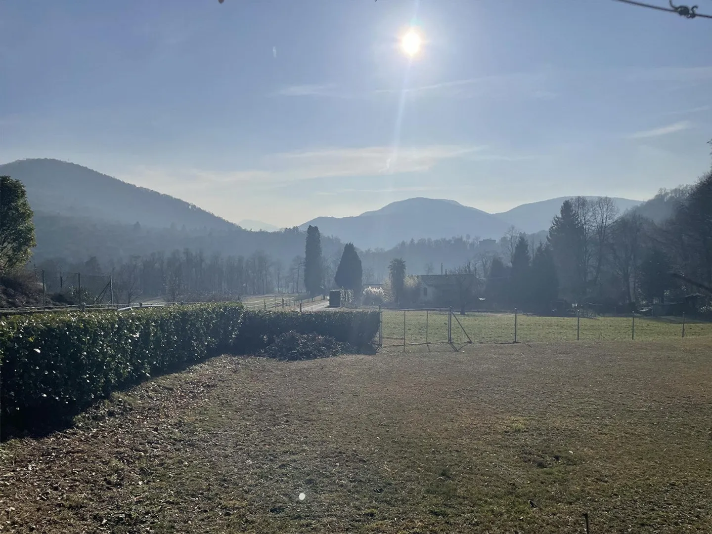 SPLENDID LAND OF 1115 SQM IMMERSED IN GREEN WITH LICENSE - Photo 8 of 10