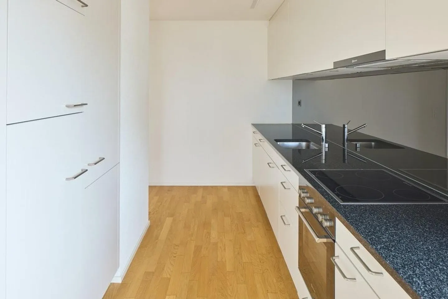 AFFITTARE SENZA CAUZIONE - vivere modernamente in una posizione comoda - Foto 3 di 11