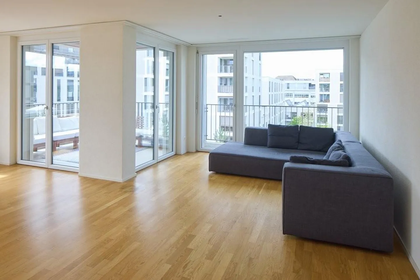 AFFITTARE SENZA CAUZIONE - vivere modernamente in una posizione comoda - Foto 4 di 11